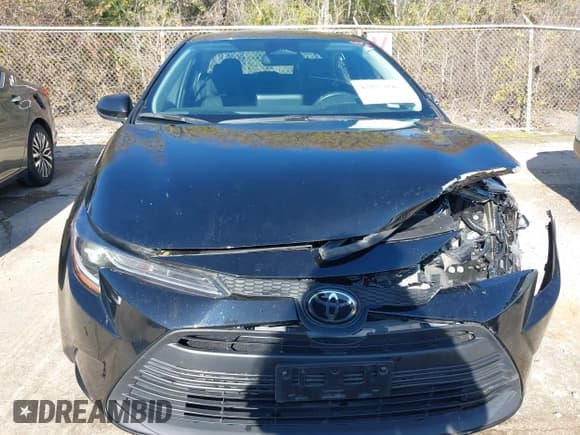 ✅ 2024 Toyota Corolla LE • VIN: 5YFB4MDE9RP165719 • Lot: 43875896. Listed on IAAI with 29,311 mi. Free auction sales archive from the USA and detailed vehicle history report at DreamBid. Image 12.