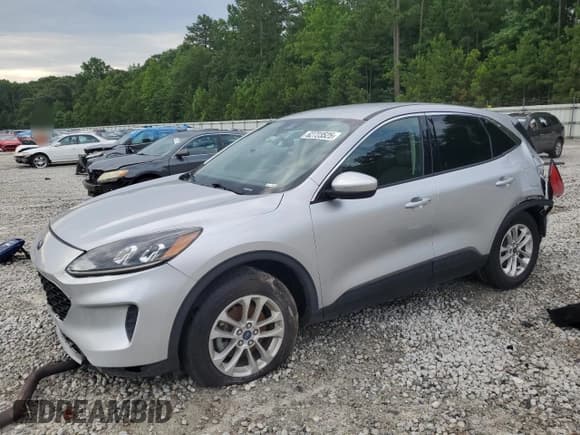 ✅ 2020 Ford Escape SE • VIN: 1FMCU0G65LUB61884 • Lot: 62723525. Listed on Copart with 61,953 mi. Free auction sales archive from the USA and detailed vehicle history report at DreamBid. Image 1.