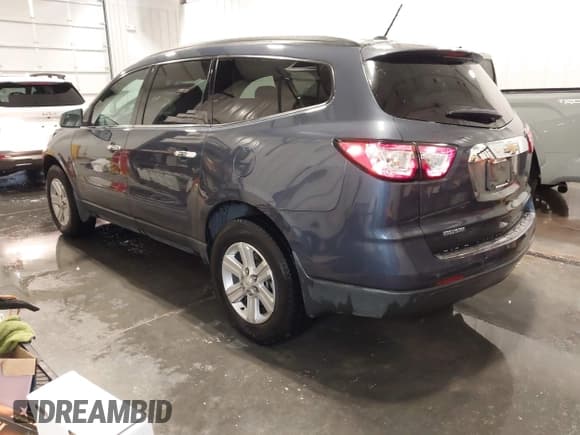 ✅ 2014 Chevrolet Traverse LT • VIN: 1GNKRGKD6EJ244008 • Lot: 43509737. Wystawiony na IAAI z przebiegiem 101 140 mil. Bezpłatny archiwum sprzedaży aukcyjnych z USA i szczegółowy raport historii pojazdu na DreamBid. Zdjęcie 3.