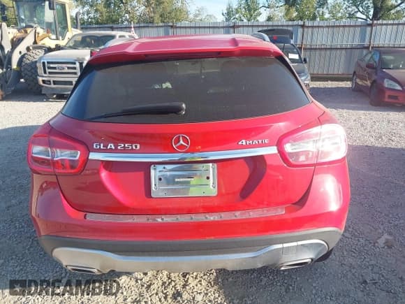 ✅ 2020 Mercedes-Benz GLA 250 • VIN: WDCTG4GB6LJ689915 • Lot: 43344717. Wystawiony na IAAI z przebiegiem 61 924 mil. Bezpłatny archiwum sprzedaży aukcyjnych z USA i szczegółowy raport historii pojazdu na DreamBid. Zdjęcie 16.