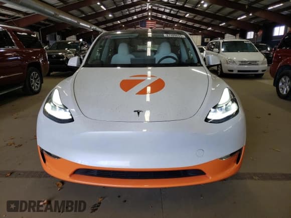 ✅ 2024 Tesla Model Y Long Range • VIN: 7SAYGAEE4RF121950 • Лот: 87409655. Опубликован ранее на Copart с пробегом 23 700 миль. Бесплатный доступ к архиву аукционных продаж из США и подробный отчёт об истории автомобиля на DreamBid. Изображение 5.