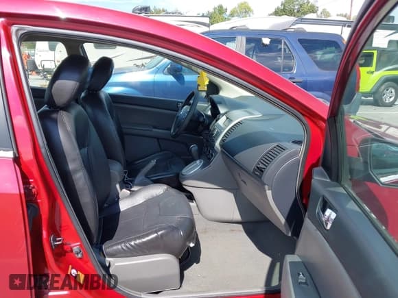 ✅ 2008 Nissan Sentra S • VIN: 3N1AB61E48L694981 • Lot: 43338858. Wystawiony na IAAI z przebiegiem 213 706 mil. Bezpłatny archiwum sprzedaży aukcyjnych z USA i szczegółowy raport historii pojazdu na DreamBid. Zdjęcie 5.