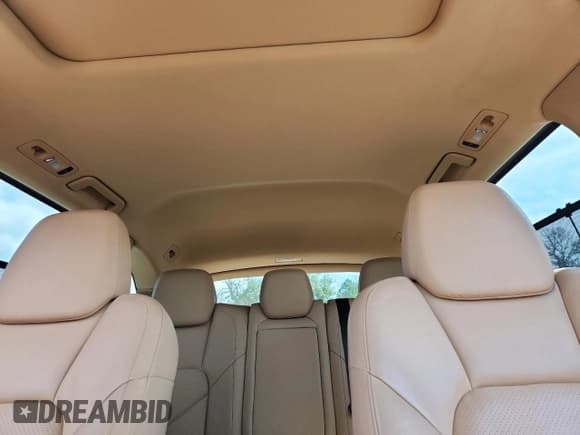 ✅ 2012 Porsche Cayenne • VIN: WP1AA2A23CLA07815 • Lot: 70868775. Wystawiony na Copart z przebiegiem 88 212 mil. Bezpłatny archiwum sprzedaży aukcyjnych z USA i szczegółowy raport historii pojazdu na DreamBid. Zdjęcie 10.