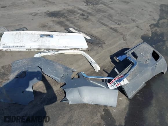 ✅ 2014 GMC Sierra 1500 • VIN: 3GTU2TEC1EG143851 • Лот: 43414130. Опубликован ранее на IAAI с пробегом 218 492 миль. Бесплатный доступ к архиву аукционных продаж из США и подробный отчёт об истории автомобиля на DreamBid. Изображение 12.