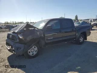 ✅ 2015 Toyota Tacoma • VIN: 5TFJX4CN7FX061389 • Lot: 65228535. Wystawiony na Copart z przebiegiem 158 181 mil. Bezpłatny archiwum sprzedaży aukcyjnych z USA i szczegółowy raport historii pojazdu na DreamBid. Zdjęcie 1.