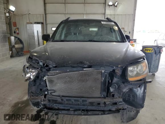 ✅ 2010 Hyundai Santa Fe GLS • VIN: 5NMSG3AB0AH381324 • Lot: 71398084. Listed on Copart with 87,001 mi. Free auction sales archive from the USA and detailed vehicle history report at DreamBid. Image 5.