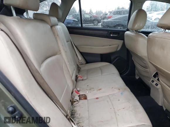 ✅ 2015 Subaru Outback Limited • VIN: 4S4BSANC0F3275768 • Lot: 90846165. Listed on Copart with 156,763 mi. Free auction sales archive from the USA and detailed vehicle history report at DreamBid. Image 11.