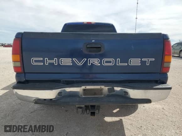 2002 Chevrolet Silverado 1500 with VIN 1GCEC19T72E170006, listed as a Copart auction lot 48615565 with 361,904 mi miles and Salvage title. Bid and sale history available at DreamBid. Image 6.