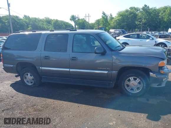 ✅ 2001 GMC Yukon XL SLT • VIN: 3GKFK16TX1G286579 • Lot: 42546715. Wystawiony na IAAI z przebiegiem 259 185 mil. Bezpłatny archiwum sprzedaży aukcyjnych z USA i szczegółowy raport historii pojazdu na DreamBid. Zdjęcie 13.