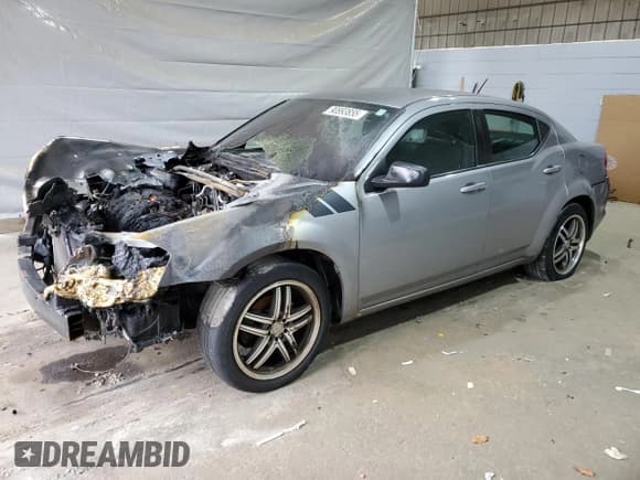 ✅ 2014 Dodge Avenger SE • VIN: 1C3CDZAB9EN145462 • Lot: 90893855. Wystawiony na Copart z przebiegiem Nie podano. Bezpłatny archiwum sprzedaży aukcyjnych z USA i szczegółowy raport historii pojazdu na DreamBid. Zdjęcie 1.