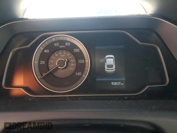 ✅ 2021 Hyundai Ioniq Blue • VIN: KMHC65LC4MU245795 • Lot: 82703855. Listed on Copart with 92,837 mi. Free auction sales archive from the USA and detailed vehicle history report at DreamBid. Image 9.