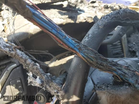 2020 Chevrolet Suburban Premier с VIN 1GNSCJKC4LR274399, выставлен на аукционе Copart как лот 70371165 с пробегом Не указан миль и На запчасти • Non repairable. История ставок и продаж доступна на DreamBid. Изображение 9.