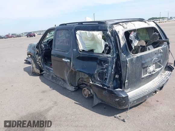 2007 Chevrolet Tahoe LTZ с VIN 1GNFK13057J135850, выставлен на аукционе IAAI как лот 43245781 с пробегом Не указан миль и . История ставок и продаж доступна на DreamBid. Изображение 3.