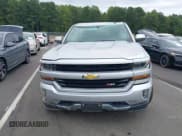 ✅ 2017 Chevrolet Silverado 1500 LT • VIN: 1GCVKREC1HZ307823 • Lot: 43237617. Wystawiony na IAAI z przebiegiem 32 371 mil. Bezpłatny archiwum sprzedaży aukcyjnych z USA i szczegółowy raport historii pojazdu na DreamBid. Zdjęcie 12.