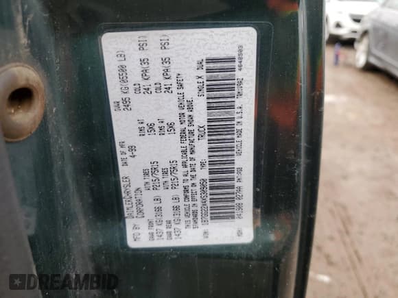 ✅ 1999 Dodge Dakota SLT • VIN: 1B7GG22X4XS309050 • Lot: 82030864. Wystawiony na Copart z przebiegiem 141 396 mil. Bezpłatny archiwum sprzedaży aukcyjnych z USA i szczegółowy raport historii pojazdu na DreamBid. Zdjęcie 12.