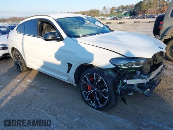 ✅ 2022 BMW X4 M • VIN: 5YM23EC00N9L88771 • Lot: 41362198. Wystawiony na IAAI z przebiegiem 29 949 mil. Bezpłatny archiwum sprzedaży aukcyjnych z USA i szczegółowy raport historii pojazdu na DreamBid. Zdjęcie 1.
