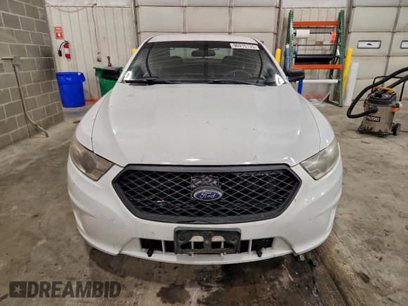 ✅ 2013 Ford Police Interceptor • VIN: 1FAHP2M82DG130472 • Lot: 96915135. Listed on Copart with 187,519 mi. Free auction sales archive from the USA and detailed vehicle history report at DreamBid. Image 5.