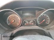 ✅ 2018 Ford Focus ST • VIN: 1FADP3L95JL282540 • Lot: 65827325. Wystawiony na Copart z przebiegiem 73 201 mil. Bezpłatny archiwum sprzedaży aukcyjnych z USA i szczegółowy raport historii pojazdu na DreamBid. Zdjęcie 9.