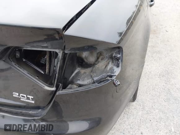 ✅ 2012 Audi A4 Premium • VIN: WAUBFAFL2CA119663 • Lot: 42802688. Listed on IAAI with 114,715 mi. Free auction sales archive from the USA and detailed vehicle history report at DreamBid. Image 6.