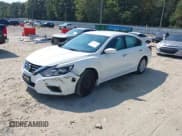 ✅ 2018 Nissan Altima S • VIN: 1N4AL3AP3JC128750 • Lot: 43268222. Wystawiony na IAAI z przebiegiem 50 994 mil. Bezpłatny archiwum sprzedaży aukcyjnych z USA i szczegółowy raport historii pojazdu na DreamBid. Zdjęcie 18.