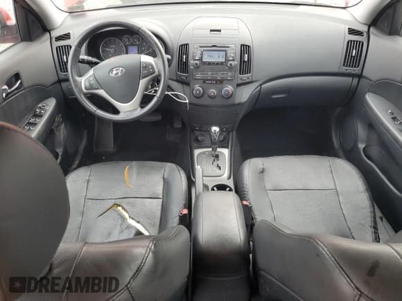 ✅ 2011 Hyundai Elantra SE • VIN: KMHDC8AE6BU100046 • Lot: 68215405. Listed on Copart with 64,148 mi. Free auction sales archive from the USA and detailed vehicle history report at DreamBid. Image 8.