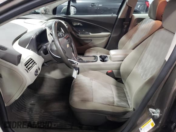 ✅ 2014 Chevrolet Volt • VIN: 1G1RA6E46EU150870 • Lot: 75623774. Wystawiony na Copart z przebiegiem 121 835 mil. Bezpłatny archiwum sprzedaży aukcyjnych z USA i szczegółowy raport historii pojazdu na DreamBid. Zdjęcie 7.