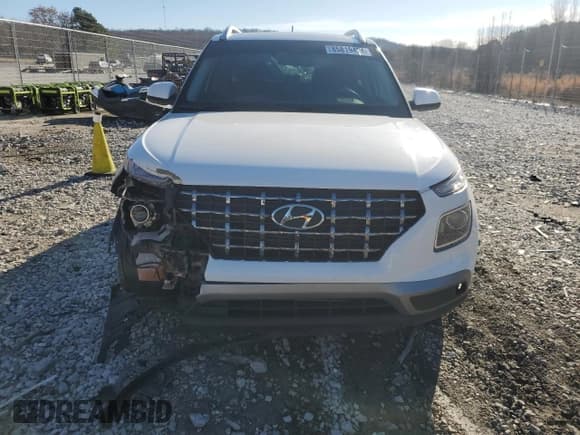 ✅ 2023 Hyundai Venue SEL • VIN: KMHRC8A37PU233796 • Lot: 85819424. Listed on Copart with 9,947 mi. Free auction sales archive from the USA and detailed vehicle history report at DreamBid. Image 5.