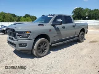 ✅ 2025 Ram 2500 • VIN: 3C63R5DL3SG582329 • Lot: 70457955. Wystawiony na Copart z przebiegiem 801 mil. Bezpłatny archiwum sprzedaży aukcyjnych z USA i szczegółowy raport historii pojazdu na DreamBid. Zdjęcie 1.