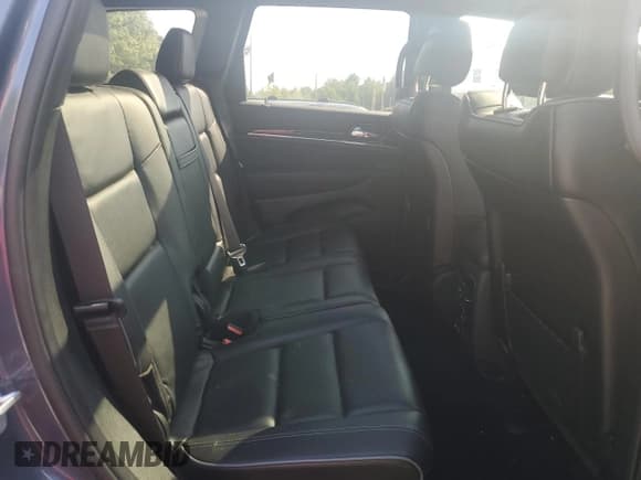 ✅ 2019 Jeep Grand Cherokee Overland • VIN: 1C4RJFCG7KC739724 • Lot: 66186435. Listed on Copart with 61,536 mi. Free auction sales archive from the USA and detailed vehicle history report at DreamBid. Image 11.