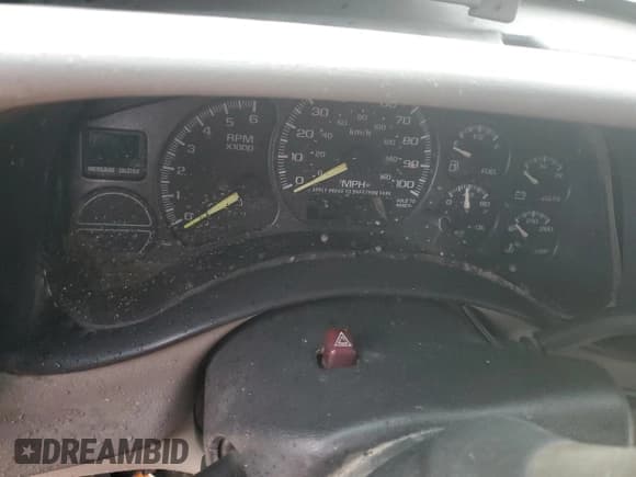 ✅ 2001 Chevrolet Suburban LS • VIN: 3GNEC16T41G107884 • Лот: 50623435. Опубликован ранее на Copart с пробегом Не указан. Бесплатный доступ к архиву аукционных продаж из США и подробный отчёт об истории автомобиля на DreamBid. Изображение 9.