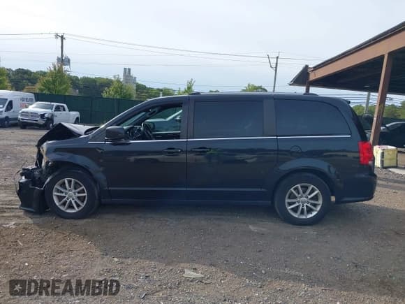 ✅ 2019 Dodge Grand Caravan SXT • VIN: 2C4RDGCG8KR693454 • Lot: 43325170. Wystawiony na IAAI z przebiegiem 144 954 mil. Bezpłatny archiwum sprzedaży aukcyjnych z USA i szczegółowy raport historii pojazdu na DreamBid. Zdjęcie 14.