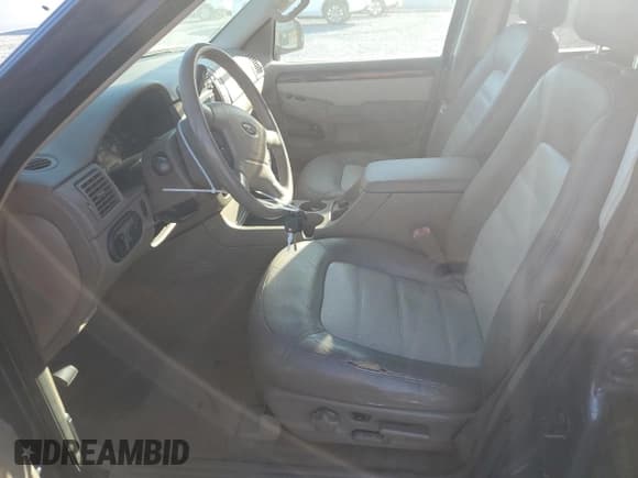 ✅ 2003 Ford Explorer Eddie Bauer • VIN: 1FMZU74K73ZB00642 • Lot: 91101255. Wystawiony na Copart z przebiegiem 155 783 mil. Bezpłatny archiwum sprzedaży aukcyjnych z USA i szczegółowy raport historii pojazdu na DreamBid. Zdjęcie 7.