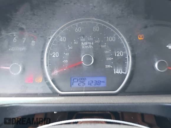 2010 Hyundai Elantra SE with VIN KMHDU4AD0AU180536, listed as a IAAI auction lot 41876023 with 251,238 mi miles and . Bid and sale history available at DreamBid. Image 7.