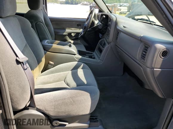 ✅ 2003 Chevrolet Silverado 1500 LS • VIN: 2GCEC19T331207295 • Лот: 66845564. Опубликован ранее на Copart с пробегом 232 864 миль. Бесплатный доступ к архиву аукционных продаж из США и подробный отчёт об истории автомобиля на DreamBid. Изображение 7.