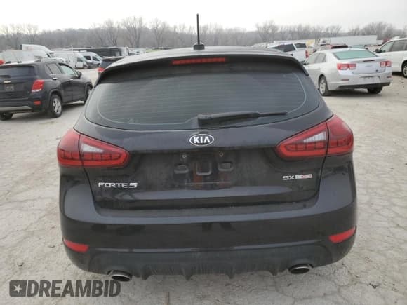 ✅ 2018 Kia Forte SX • VIN: 3KPFN5A34JE180237 • Lot: 85733434. Listed on Copart with 89,935 mi. Free auction sales archive from the USA and detailed vehicle history report at DreamBid. Image 6.