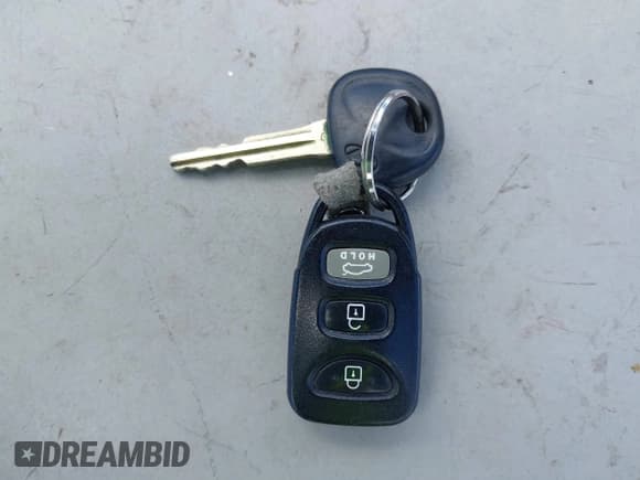 ✅ 2012 Hyundai Elantra Limited • VIN: 5NPDH4AE6CH113065 • Lot: 43195347. Listed on IAAI with 228,462 mi. Free auction sales archive from the USA and detailed vehicle history report at DreamBid. Image 11.