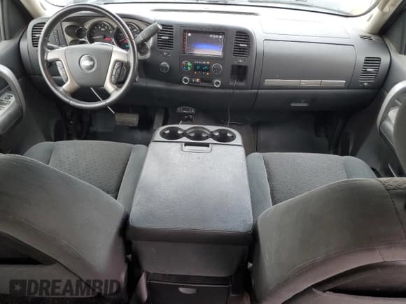 ✅ 2007 Chevrolet Silverado 2500HD 2LT • VIN: 1GCHK23607F503494 • Лот: 93263245. Опубликован ранее на Copart с пробегом 207 540 миль. Бесплатный доступ к архиву аукционных продаж из США и подробный отчёт об истории автомобиля на DreamBid. Изображение 8.