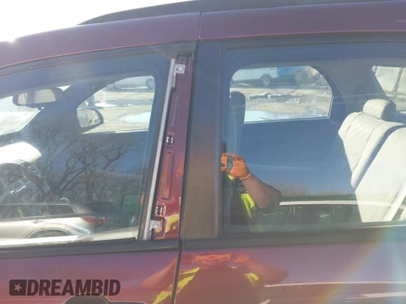 ✅ 2009 Chevrolet Equinox LS • VIN: 2CNDL13F496255071 • Лот: 41536907. Опубликован ранее на IAAI с пробегом 165 021 миль. Бесплатный доступ к архиву аукционных продаж из США и подробный отчёт об истории автомобиля на DreamBid. Изображение 12.