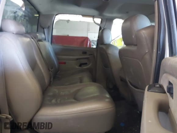 ✅ 2003 Chevrolet Silverado 2500HD LT3 • VIN: 1GCHK23G83F117215 • Лот: 41366957. Опубликован ранее на IAAI с пробегом 225 907 миль. Бесплатный доступ к архиву аукционных продаж из США и подробный отчёт об истории автомобиля на DreamBid. Изображение 8.