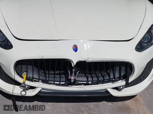 ✅ 2014 Maserati GranTurismo Sport • VIN: ZAM45VMAXE0093339 • Lot: 43603803. Wystawiony na IAAI z przebiegiem 38 726 mil. Bezpłatny archiwum sprzedaży aukcyjnych z USA i szczegółowy raport historii pojazdu na DreamBid. Zdjęcie 6.