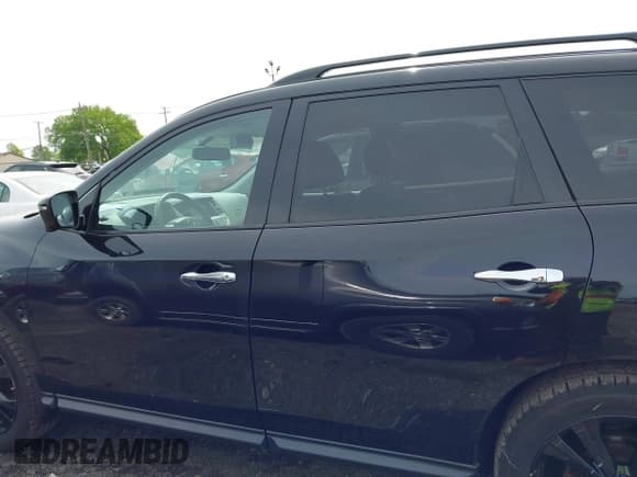 ✅ 2018 Nissan Pathfinder SL • VIN: 5N1DR2MM3JC646175 • Лот: 42346914. Опубликован ранее на IAAI с пробегом 90 789 миль. Бесплатный доступ к архиву аукционных продаж из США и подробный отчёт об истории автомобиля на DreamBid. Изображение 14.