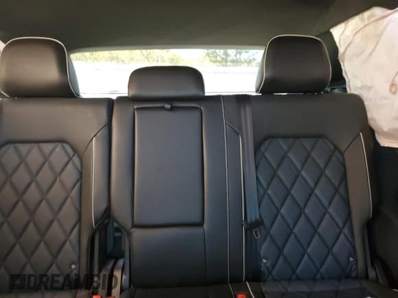 ✅ 2024 Volkswagen Atlas SEL Premium R-Line • VIN: 1V2FE2CA2RC238776 • Lot: 82517505. Wystawiony na Copart z przebiegiem 30 514 mil. Bezpłatny archiwum sprzedaży aukcyjnych z USA i szczegółowy raport historii pojazdu na DreamBid. Zdjęcie 10.