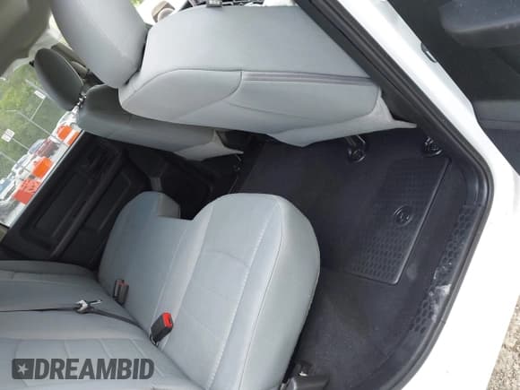 ✅ 2019 Ram 1500 Express • VIN: 1C6RR6KT5KS552244 • Lot: 42159195. Wystawiony na IAAI z przebiegiem 114 599 mil. Bezpłatny archiwum sprzedaży aukcyjnych z USA i szczegółowy raport historii pojazdu na DreamBid. Zdjęcie 8.