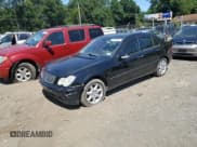 ✅ 2002 Mercedes-Benz C 230/260/280/320 • VIN: WDBRF61J02F203047 • Lot: 69978905. Wystawiony na Copart z przebiegiem Nie podano. Bezpłatny archiwum sprzedaży aukcyjnych z USA i szczegółowy raport historii pojazdu na DreamBid. Zdjęcie 1.