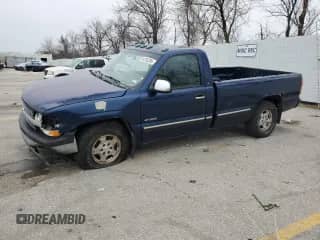 2002 Chevrolet Silverado 1500 LS with VIN 1GCEK14T52Z214216, listed as a Copart auction lot 44792395 with 370,685 mi miles and Salvage title. Bid and sale history available at DreamBid. Image 1.