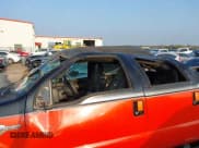 ✅ 2004 Ford F-250 XL • VIN: 1FTNW21PX4EB74954 • Lot: 43742689. Wystawiony na IAAI z przebiegiem Nie podano. Bezpłatny archiwum sprzedaży aukcyjnych z USA i szczegółowy raport historii pojazdu na DreamBid. Zdjęcie 6.