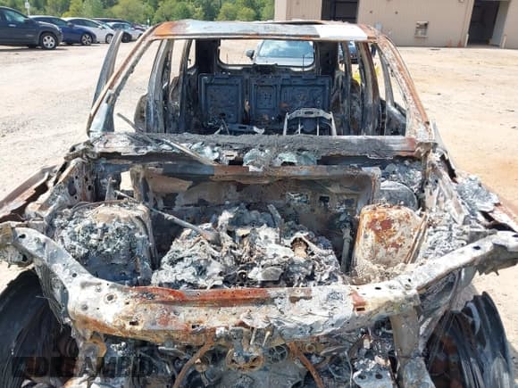 ✅ 2015 Jeep Grand Cherokee Overland • VIN: 1C4RJFCT8FC129611 • Лот: 43102751. Опубликован ранее на IAAI с пробегом Не указан. Бесплатный доступ к архиву аукционных продаж из США и подробный отчёт об истории автомобиля на DreamBid. Изображение 10.