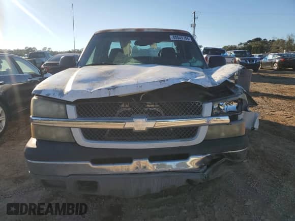 ✅ 2003 Chevrolet Silverado 1500 • VIN: 2GCEC19V731196352 • Lot: 80049704. Wystawiony na Copart z przebiegiem 173 830 mil mil. Skorzystaj z bezpłatnego archiwum sprzedaży aukcyjnych z USA i zobacz szczegółowy raport historii pojazdu na DreamBid. Zdjęcie 5.