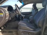 ✅ 2010 Hyundai Santa Fe SE • VIN: 5NMSH4AG7AH340459 • Lot: 74617984. Listed on Copart with 218,217 mi. Free auction sales archive from the USA and detailed vehicle history report at DreamBid. Image 7.