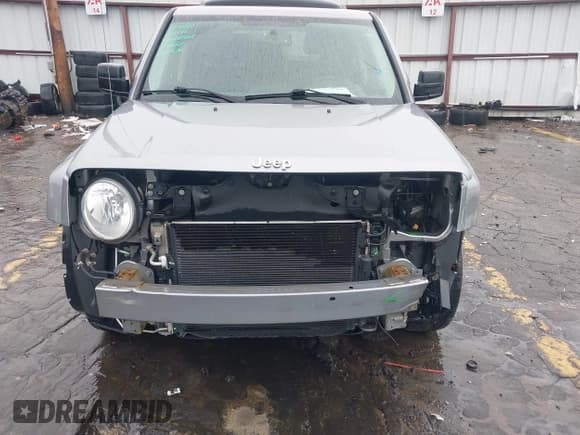 ✅ 2017 Jeep Patriot High Altitude • VIN: 1C4NJPFA5HD208035 • Lot: 42376397. Listed on IAAI with 71,652 mi. Free auction sales archive from the USA and detailed vehicle history report at DreamBid. Image 6.